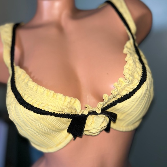 “D” L Vintage Betsey Johnson yellow rose bikini dollbaby retro dollbaby black - Picture 3 of 16